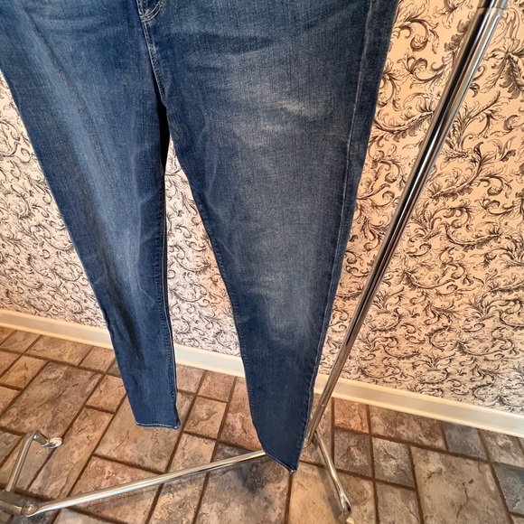 Hudson Los Angeles Jeans, size 29, "super skinny" jeans - Picture 3 of 11